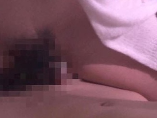 MM号の透けた空間で男友達とドキドキの混浴体験！うっかり興奮しちゃってセックスに発展！